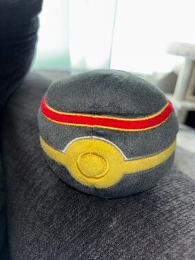 Pokemon Poke Ball Plush - Luxury Ball